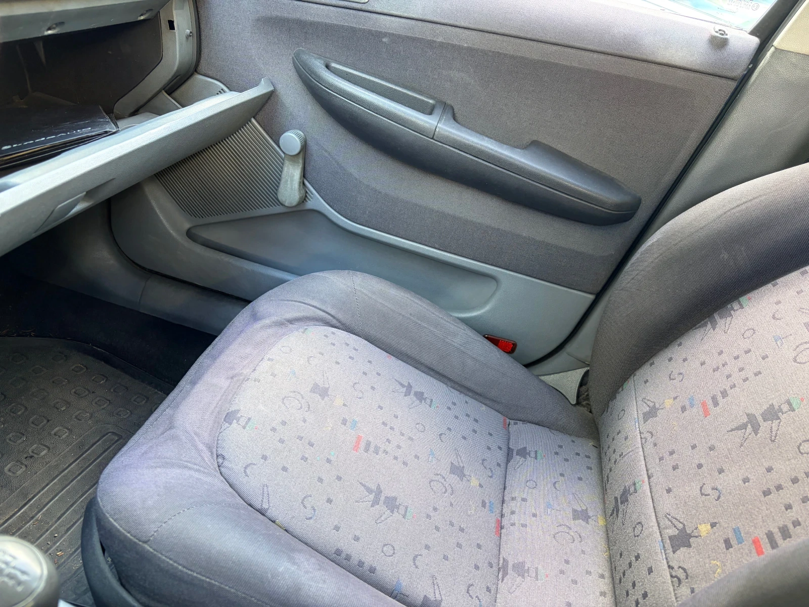Skoda Fabia, снимка 10 - Автомобили и джипове - 56274983