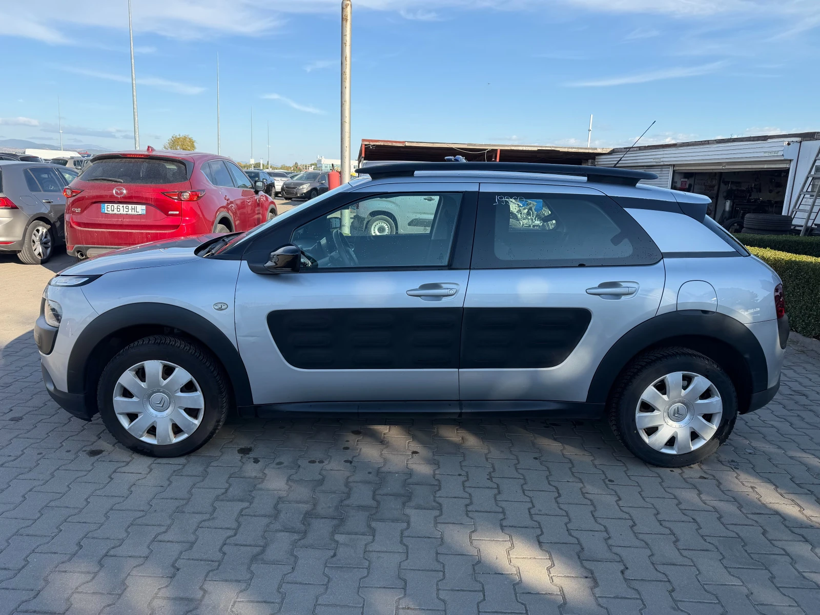 Citroen C4 Cactus 1.2e-Vti AVTOMAT/KAMERA EURO 6, снимка 9 - Автомобили и джипове - 56315809