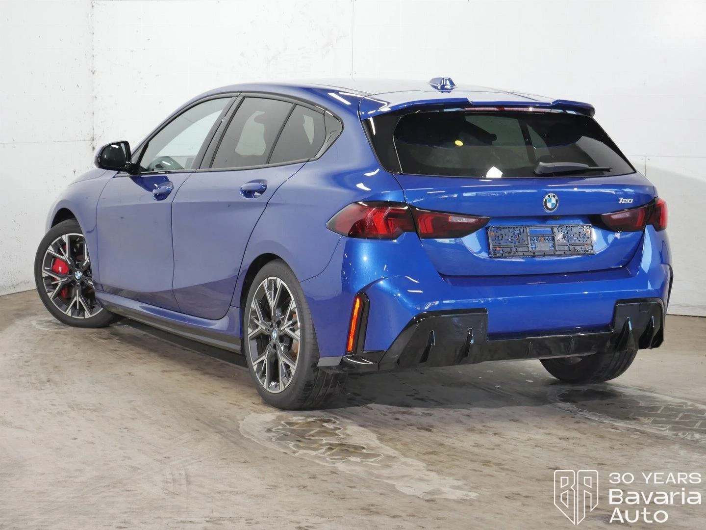 BMW 120 Steptronic, снимка 2 - Автомобили и джипове - 56395445