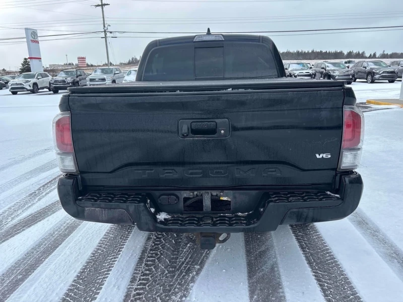 Toyota Tacoma * 4x4 Double Cab SB * CARFAX * БЕЗ ПЪРВОНАЧАЛНА ВН, снимка 4 - Автомобили и джипове - 52940226