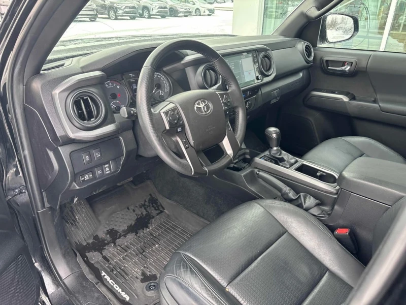 Toyota Tacoma * 4x4 Double Cab SB * CARFAX * БЕЗ ПЪРВОНАЧАЛНА ВН, снимка 5 - Автомобили и джипове - 52940226