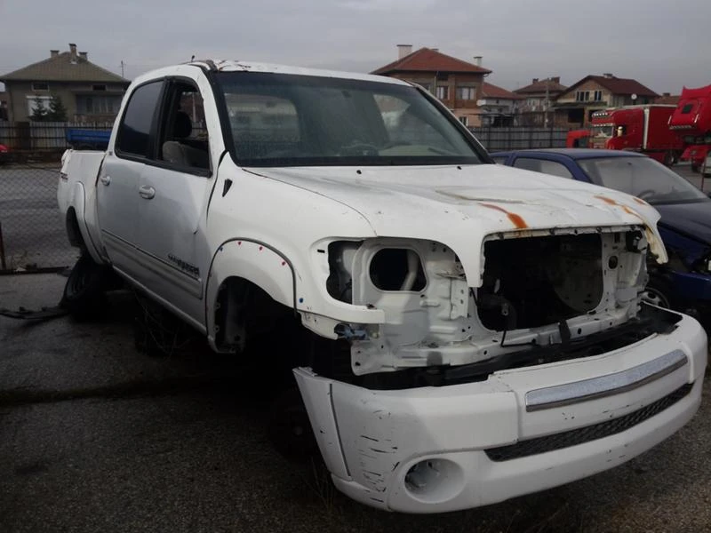 Toyota Tundra, снимка 1 - Автомобили и джипове - 7875664