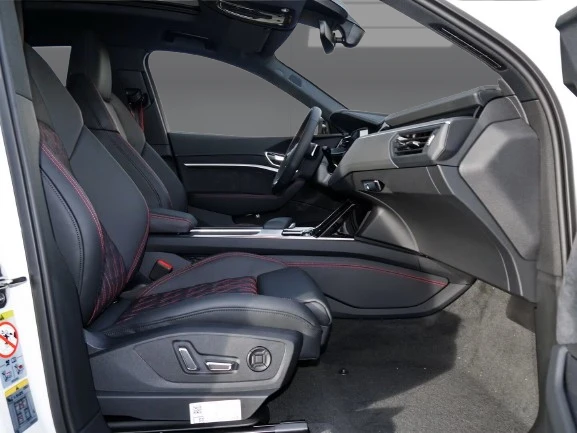 Audi Q8 e-Tron Sportback 55 = Black Optic Plus = Гаранция - изображение 9