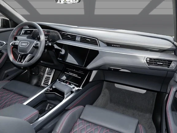 Audi Q8 e-Tron Sportback 55 = Black Optic Plus = Гаранция - изображение 8