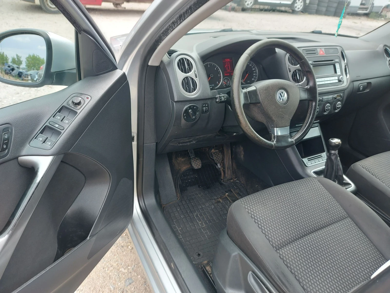 VW Tiguan 2.0TDI   4x4 - изображение 6
