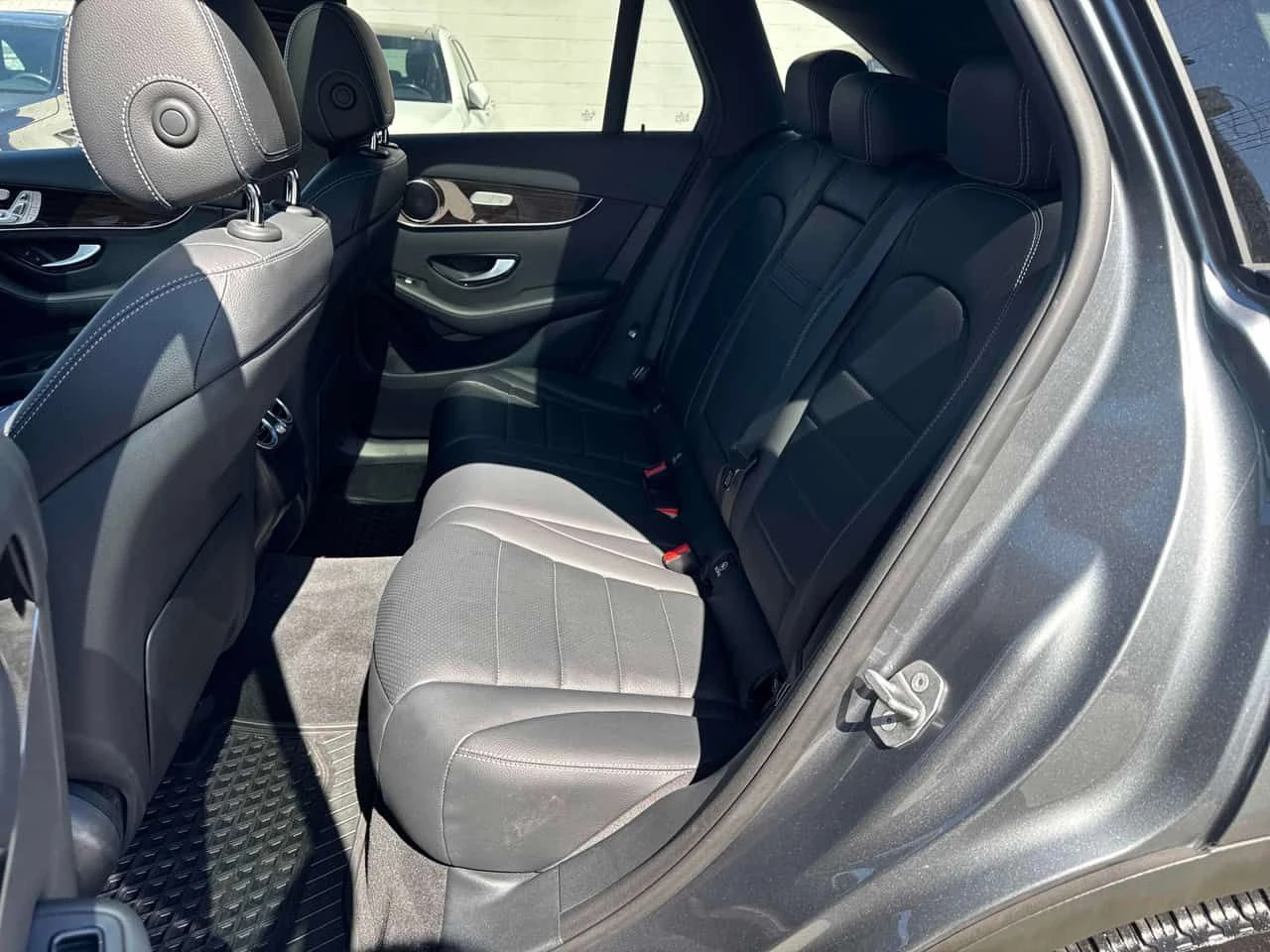 Mercedes-Benz GLC 300 /ПОДГРЕВИ/360 CAM/ПАНОРАМА/ 2 КЛЮЧА, снимка 12 - Автомобили и джипове - 54161908