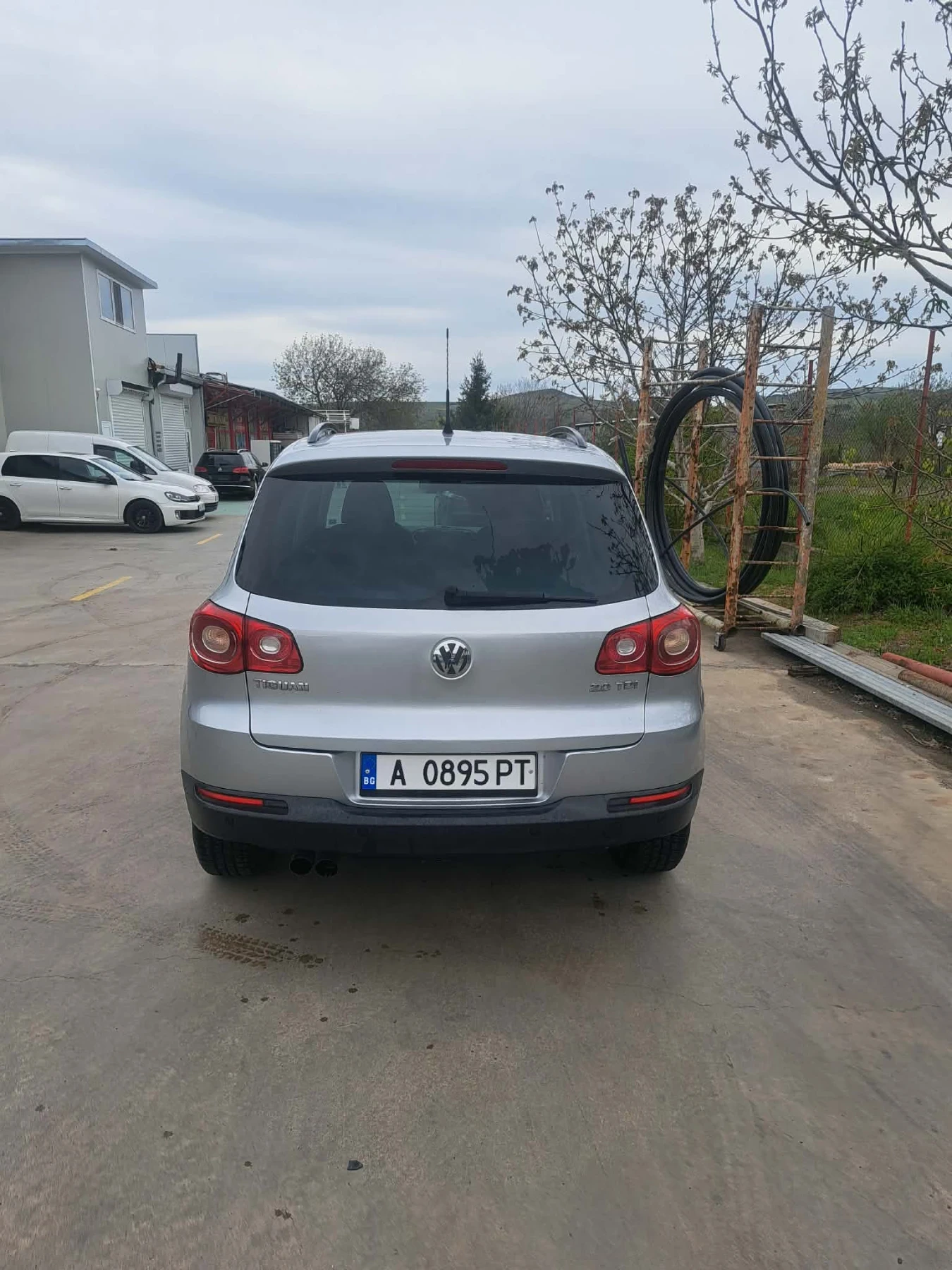 VW Tiguan 2.0 TDI, снимка 3 - Автомобили и джипове - 54445057