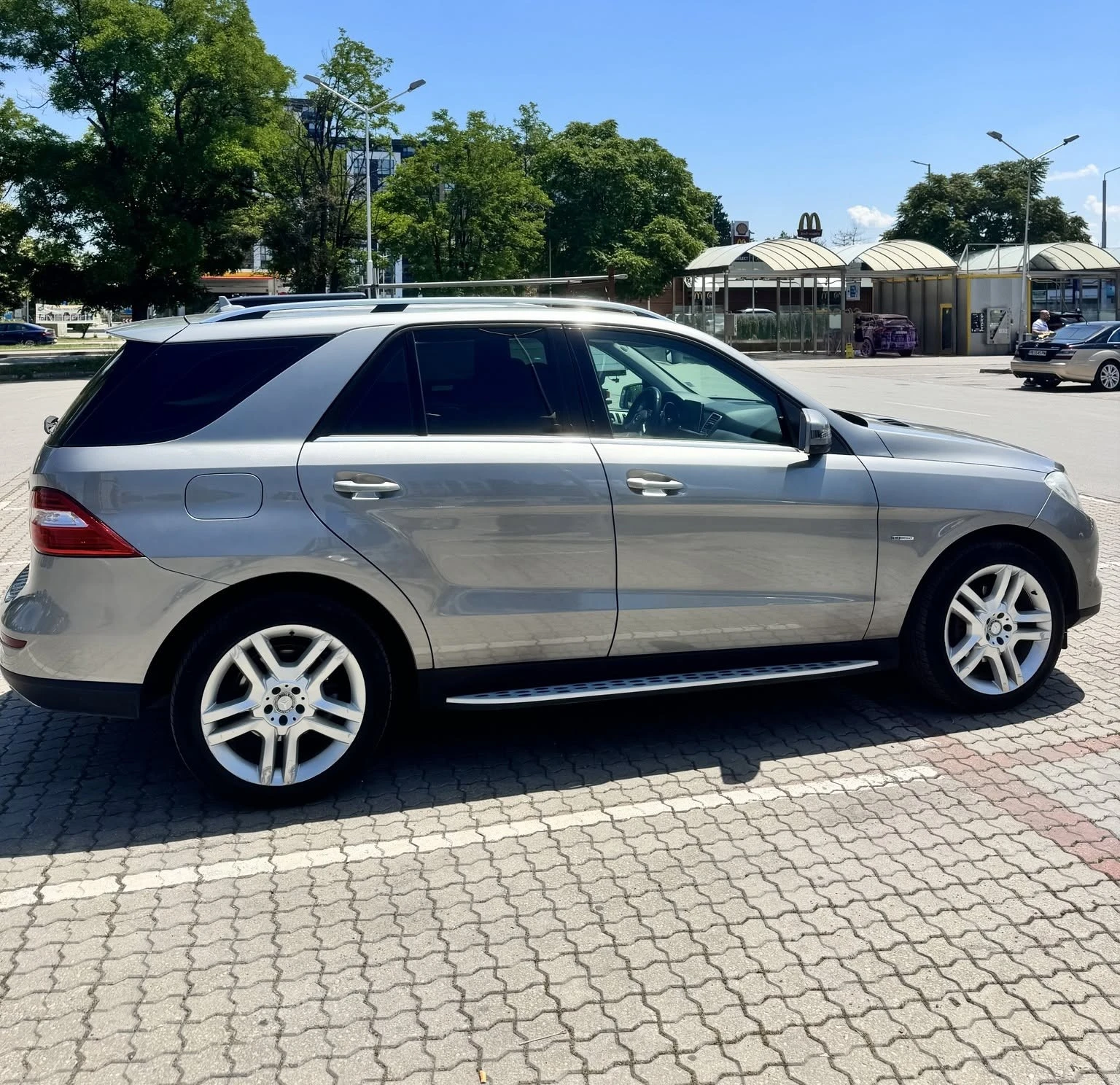 Mercedes-Benz ML 250, снимка 3 - Автомобили и джипове - 55335365