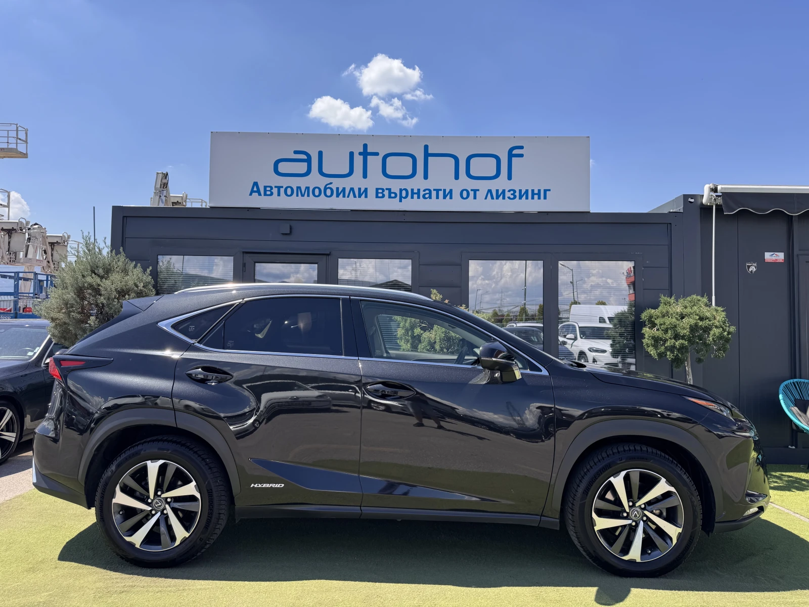 Lexus NX 300h LUXURY/197K.C./E-CVT/4X4/ГАРАНЦИЯ, снимка 5 - Автомобили и джипове - 54836733