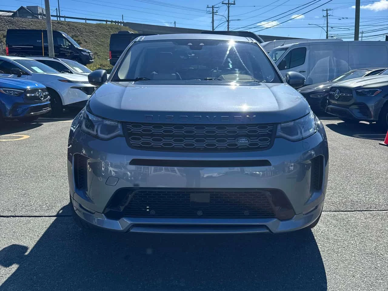 Land Rover Discovery Sport * R Dynamic HSE MHEV * CARFAX * ЦЕНА ДО БГ, снимка 3 - Автомобили и джипове - 55003984