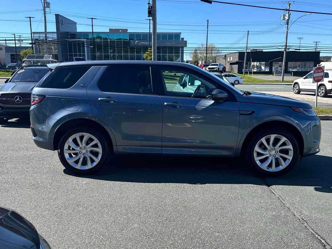 Land Rover Discovery Sport * R Dynamic HSE MHEV * CARFAX * ЦЕНА ДО БГ, снимка 4 - Автомобили и джипове - 55003984