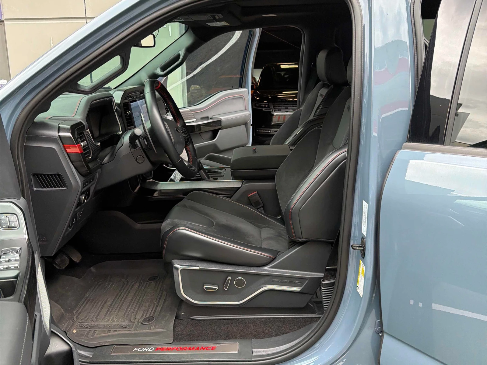 Ford F150 * Raptor * CARFAX * ОПЦИЯ ЗА ФИНАНСИРАНЕ , снимка 10 - Автомобили и джипове - 55979868