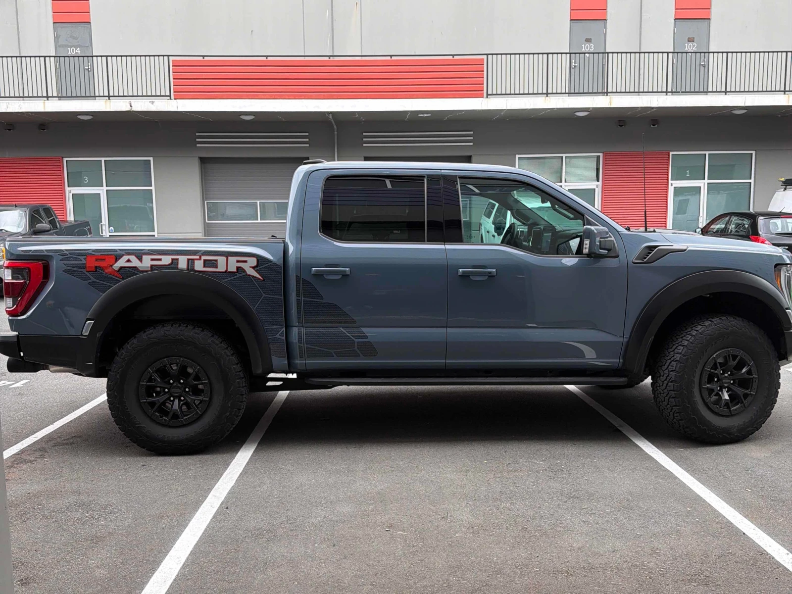 Ford F150 * Raptor * CARFAX * ОПЦИЯ ЗА ФИНАНСИРАНЕ , снимка 3 - Автомобили и джипове - 55979868