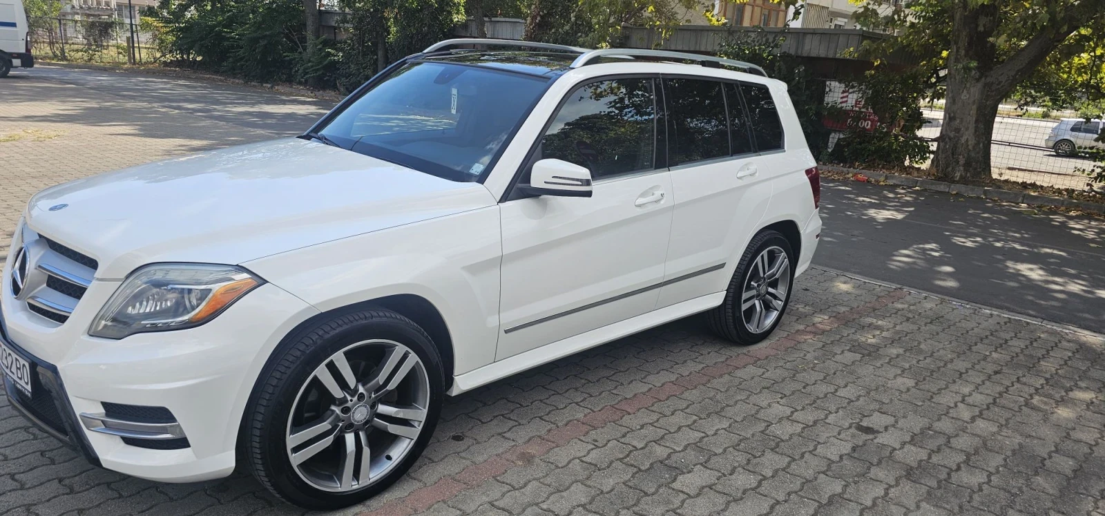 Mercedes-Benz GLK 250 AMG LINE, снимка 3 - Автомобили и джипове - 56153631