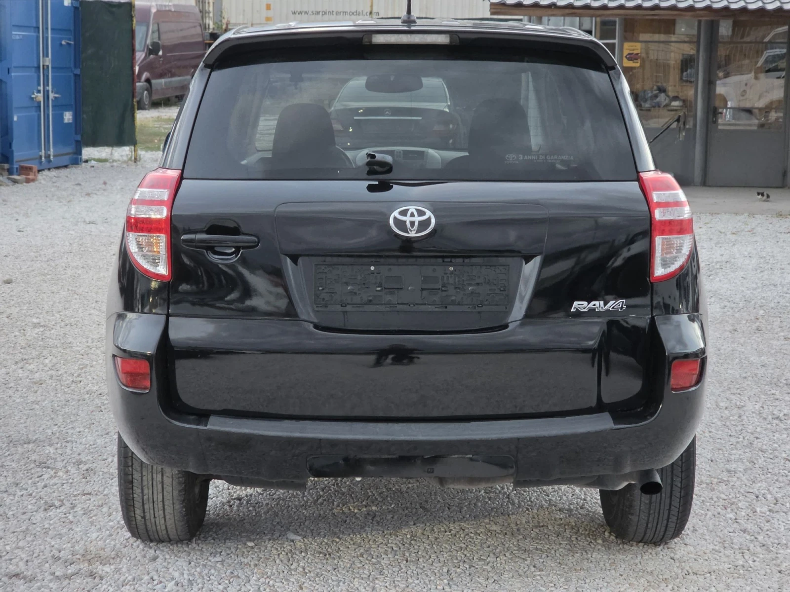 Toyota Rav4 2.2, снимка 6 - Автомобили и джипове - 56583634