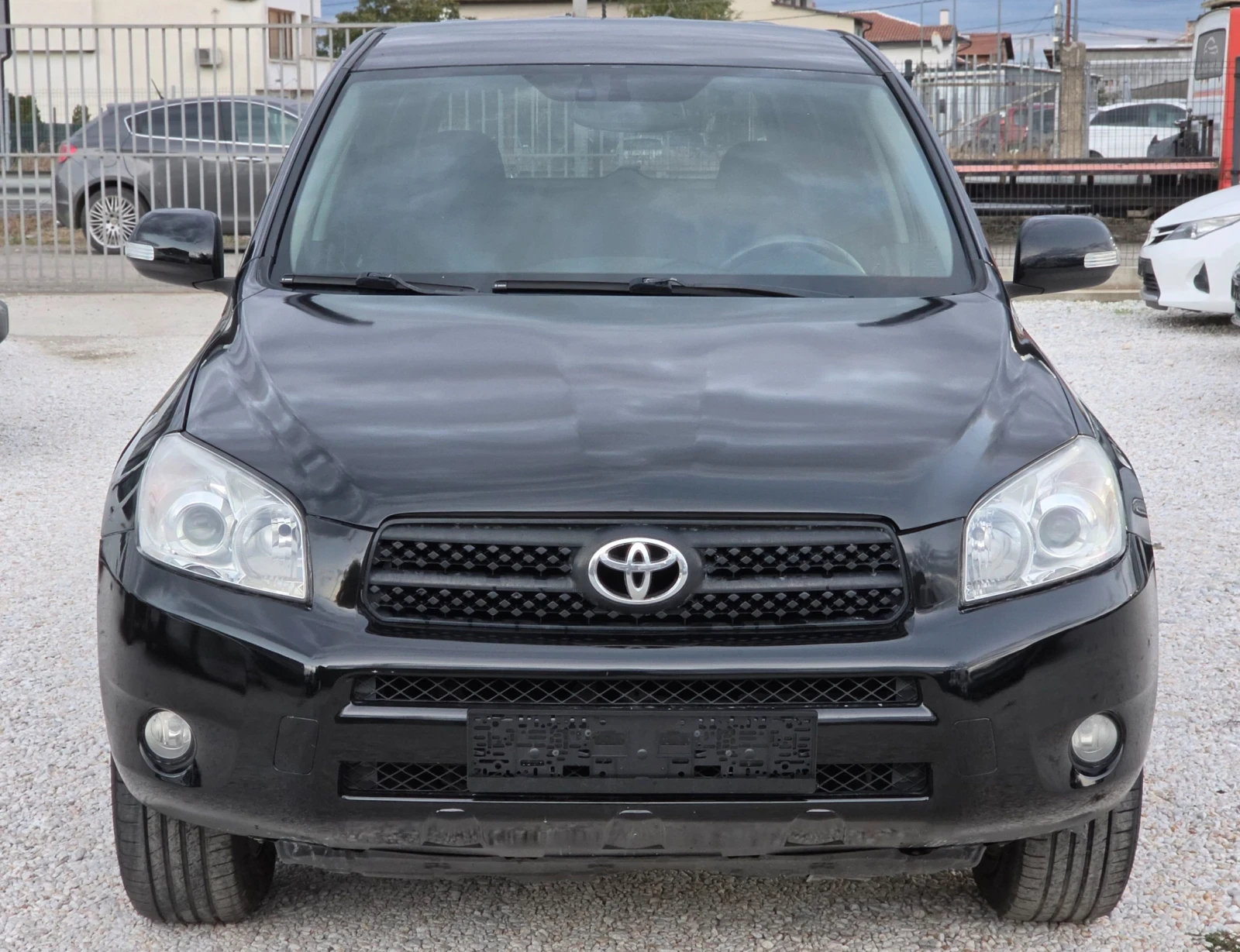 Toyota Rav4 2.2, снимка 2 - Автомобили и джипове - 56583634