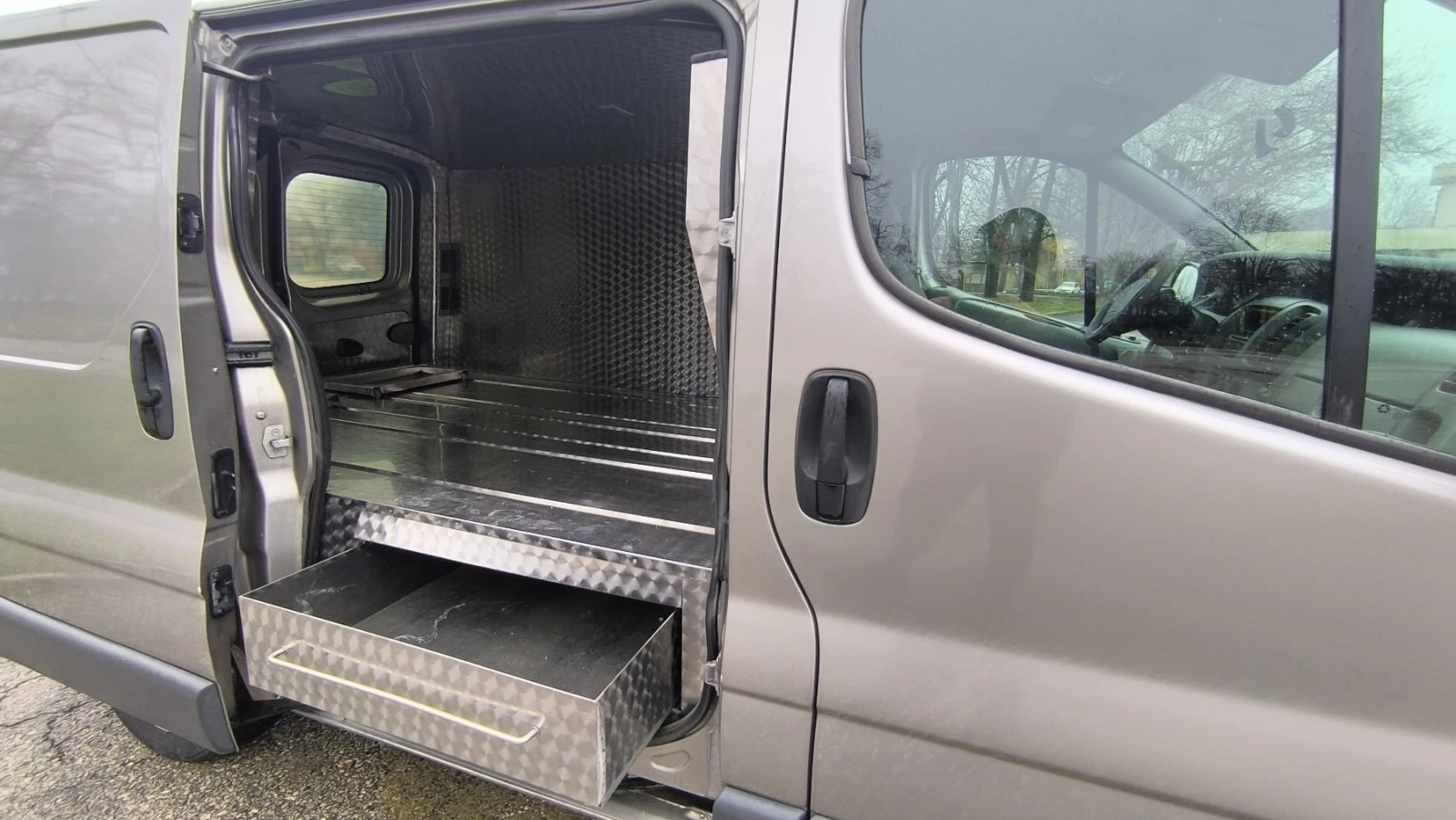 Renault Trafic Катафалка - изображение 7