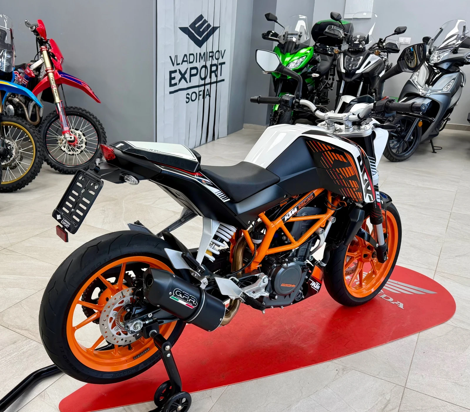 Ktm Duke 390 A2 2014 - 143 евро/месец , снимка 3 - Мотоциклети и мототехника - 55611695