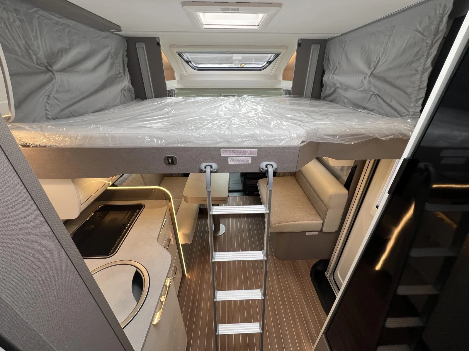 ������ HYMER / ERIBA Etrusco Hymer 7400 SBC Type X COMPLETE | Mobile.bg � ����������� 13