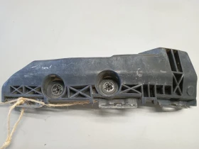 Водач, държач задна броня десен Тойота Рав 4 2.2д