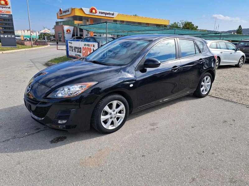 Mazda 3, снимка 1 - Автомобили и джипове - 47331347