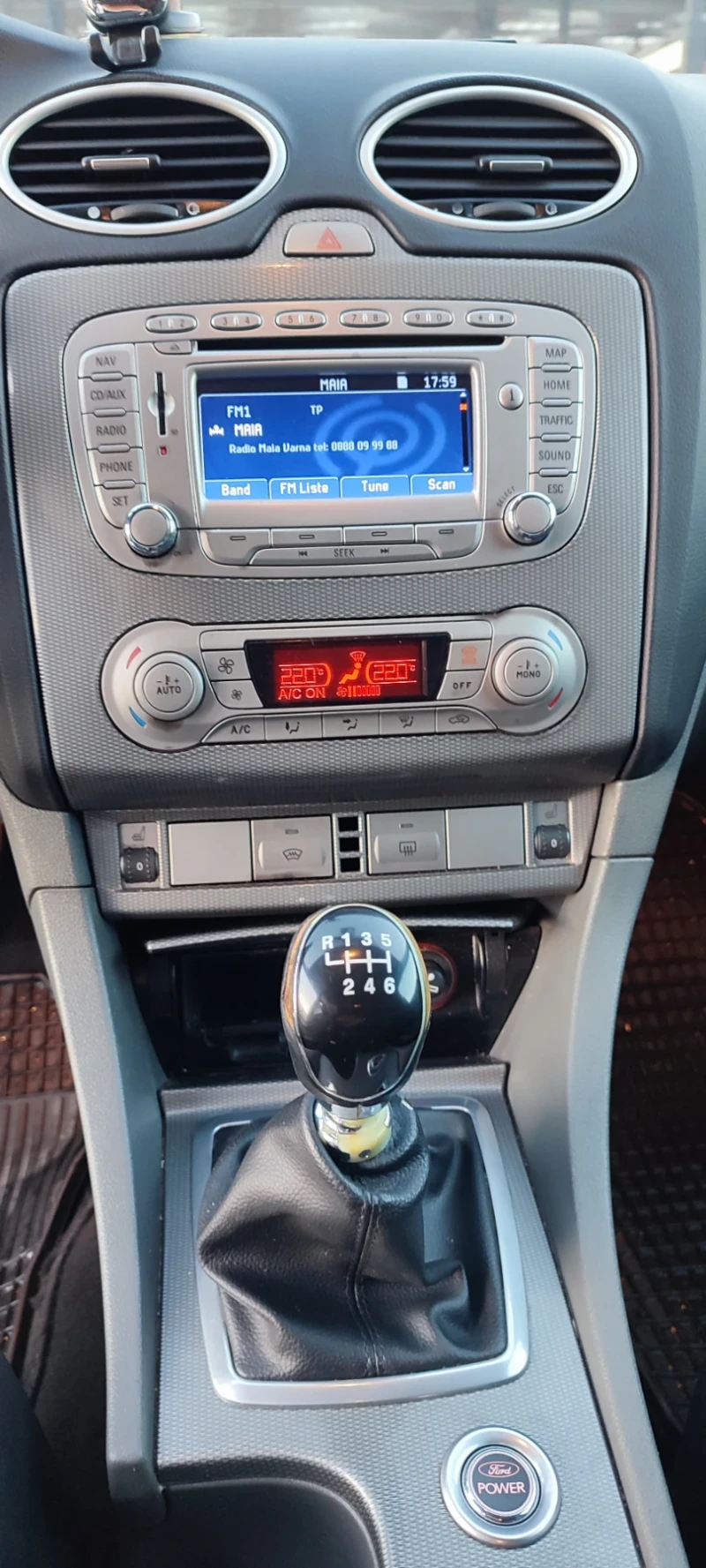 Ford Focus FACELIFT 2.0 TDCI 136к.с, снимка 9 - Автомобили и джипове - 47728679