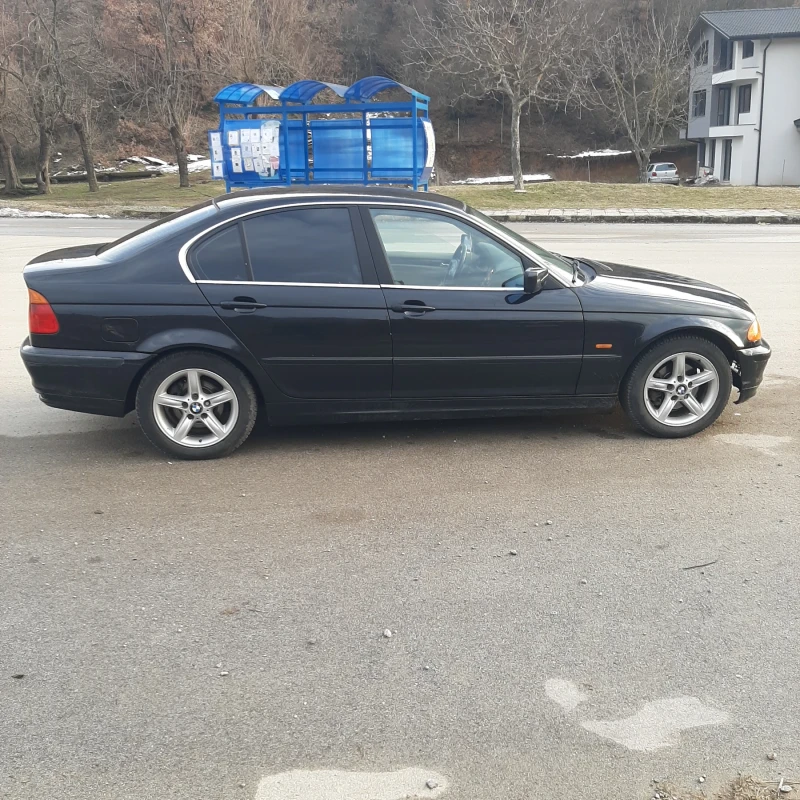 BMW 323 323i LPG, снимка 1 - Автомобили и джипове - 48817439