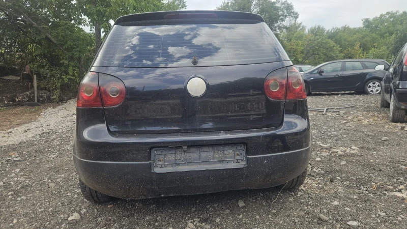 VW Golf 5 1.6 FSI На части, снимка 6 - Автомобили и джипове - 52831165