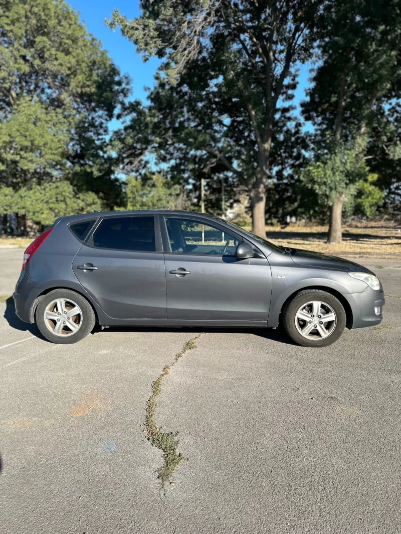 Hyundai I30 1.6i LPG, снимка 4 - Автомобили и джипове - 51784858