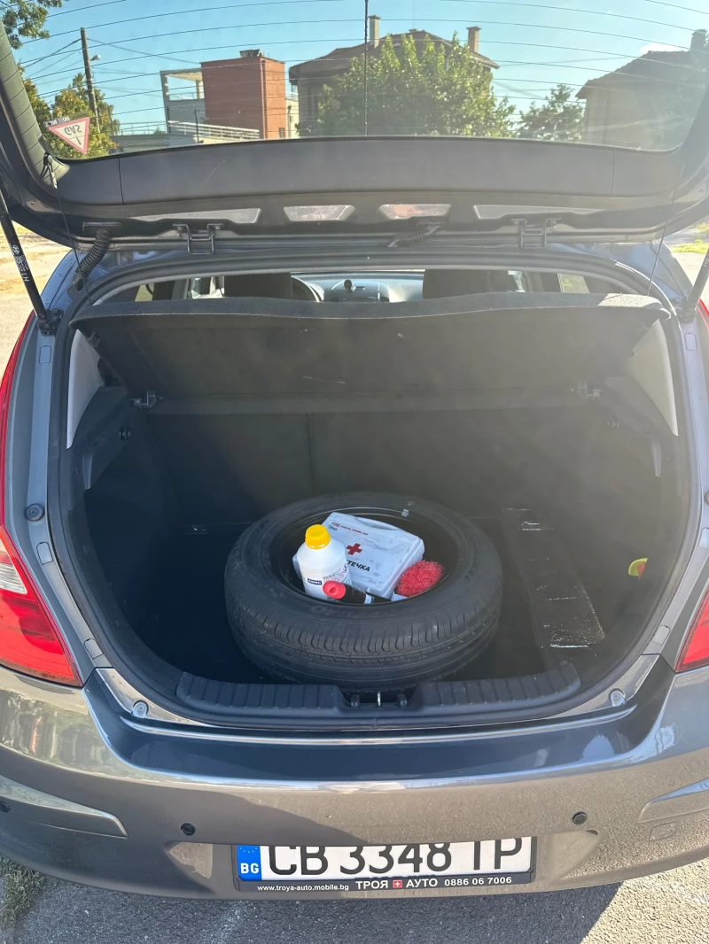 Hyundai I30 1.6i LPG, снимка 9 - Автомобили и джипове - 51784858