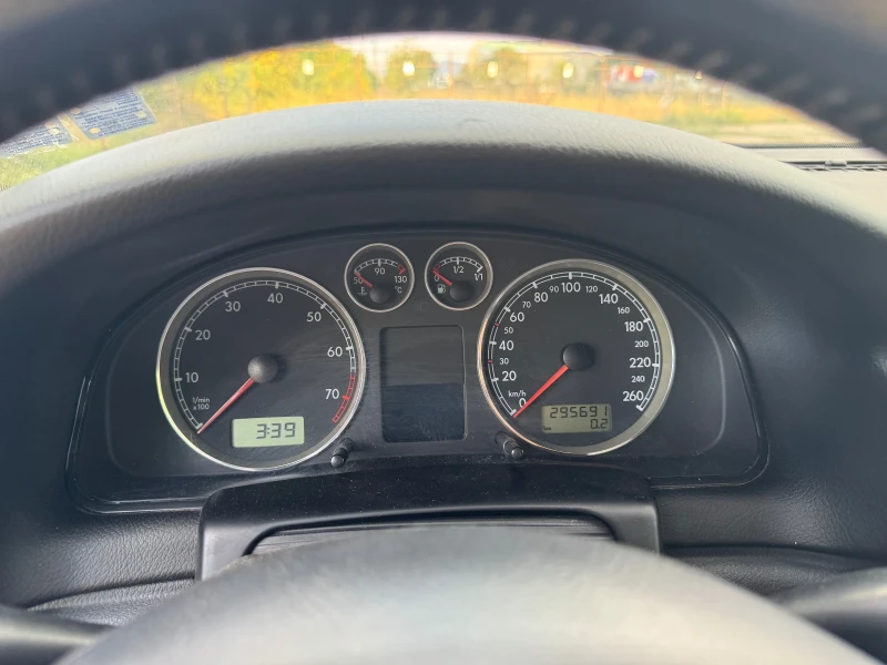VW Passat 2.8 V6 LPG 4motion С проблем!, снимка 12 - Автомобили и джипове - 51907884