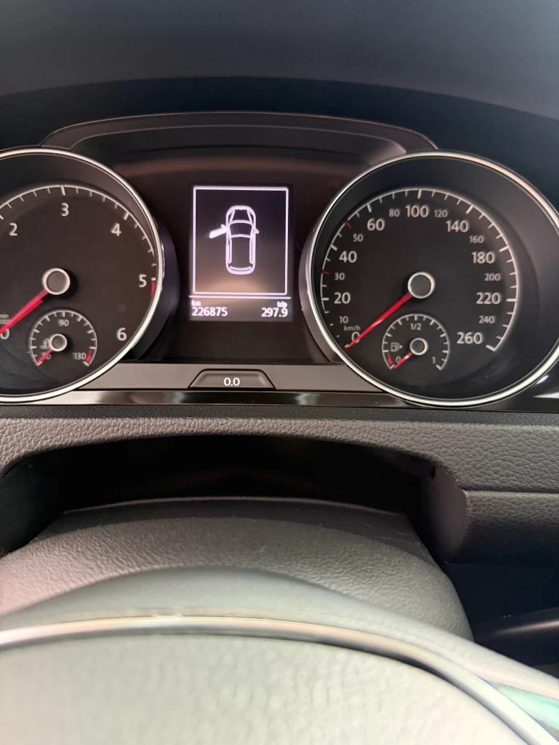 VW Golf 2.0, снимка 13 - Автомобили и джипове - 52966198