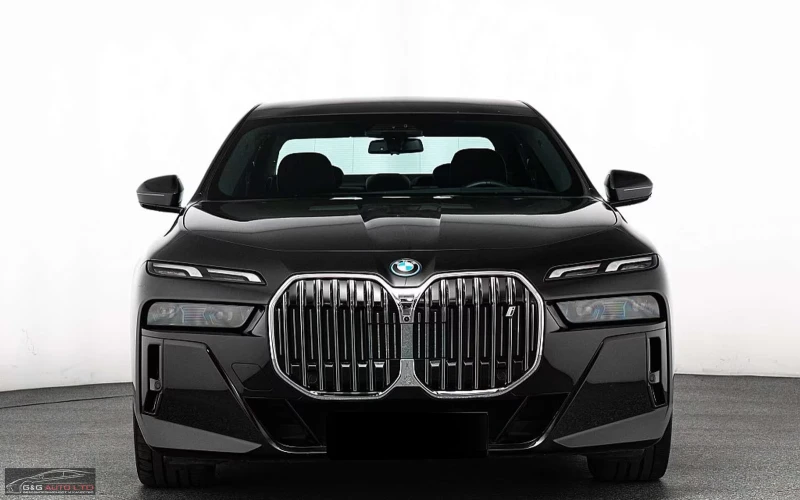 BMW i7 eDrive50/455HP/M-SPORT/PANO/B&W/MEMO/HUD/734g, снимка 2 - Автомобили и джипове - 53283642