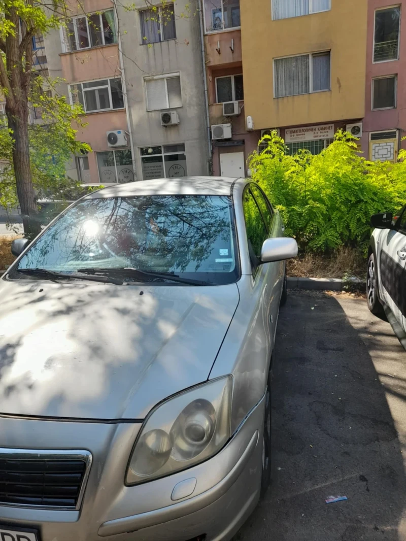 Toyota Avensis, снимка 13 - Автомобили и джипове - 53328410