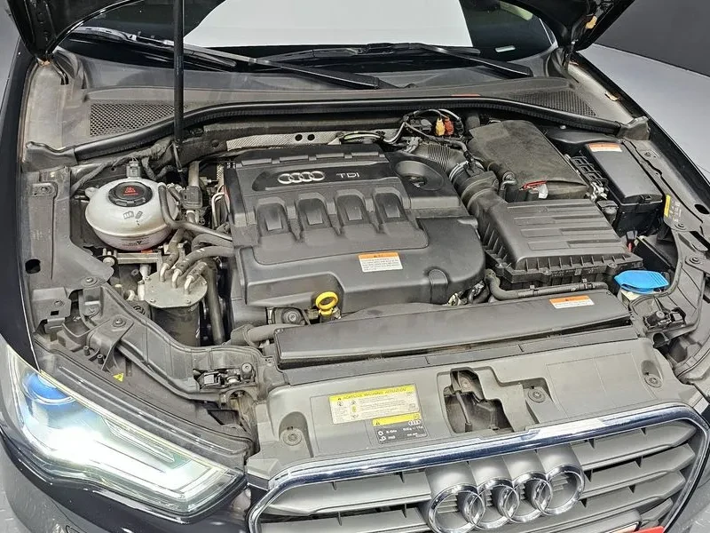 Audi A3 2.0 TDI, снимка 6 - Автомобили и джипове - 54139523