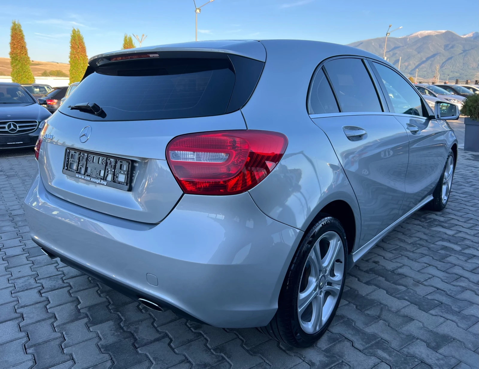 Mercedes-Benz A 180  - изображение 6