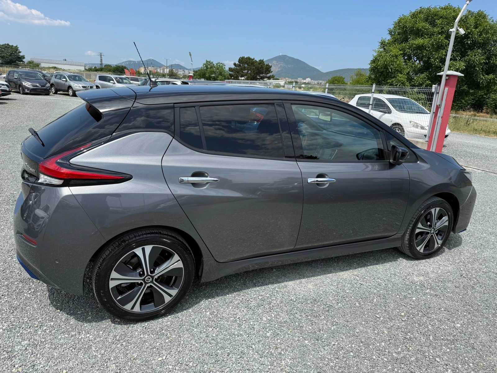 Nissan Leaf  (KATO НОВА) - изображение 5