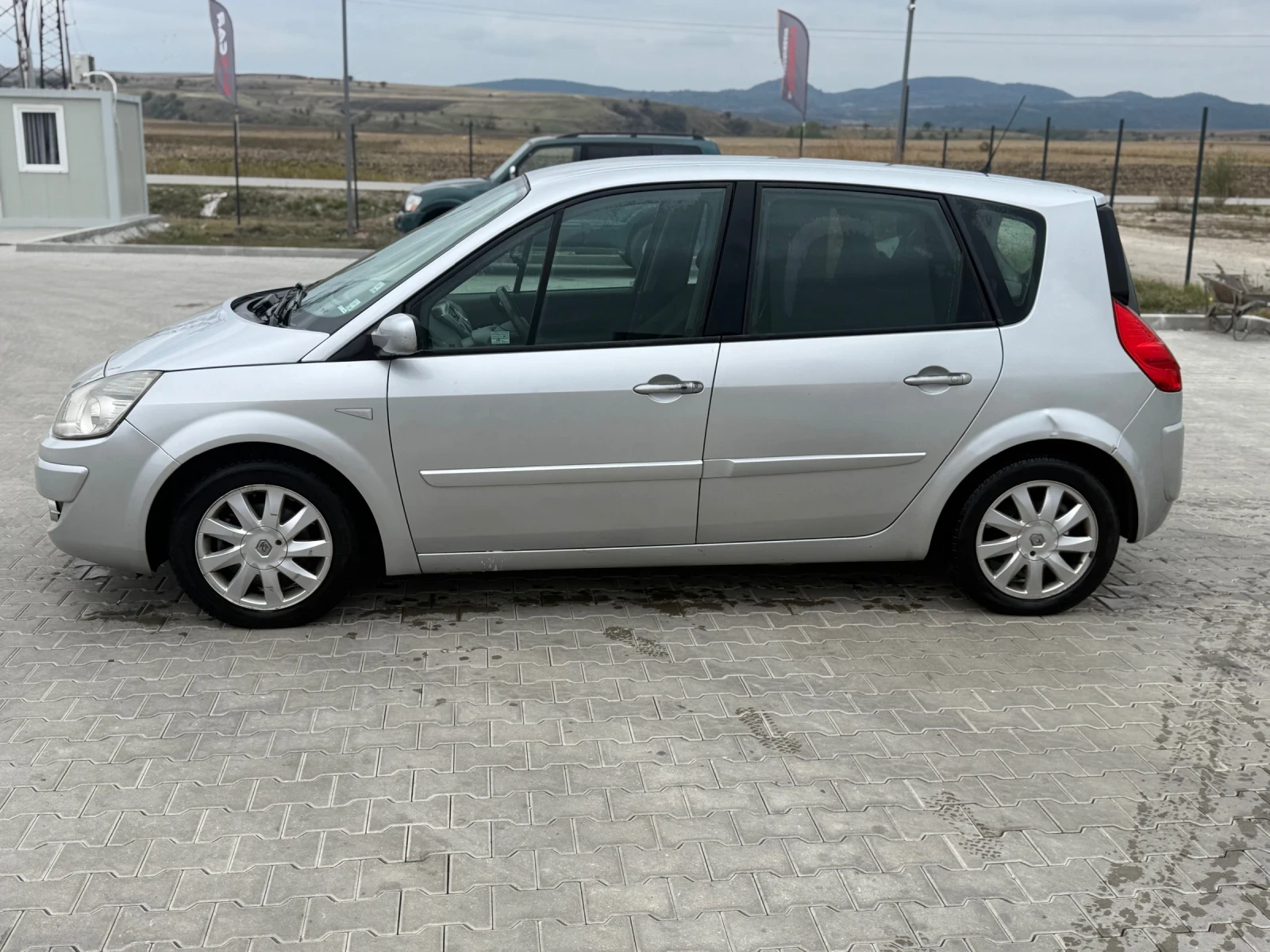 Renault Scenic 1.5DCI  keyless Регистрирана!!! - изображение 4