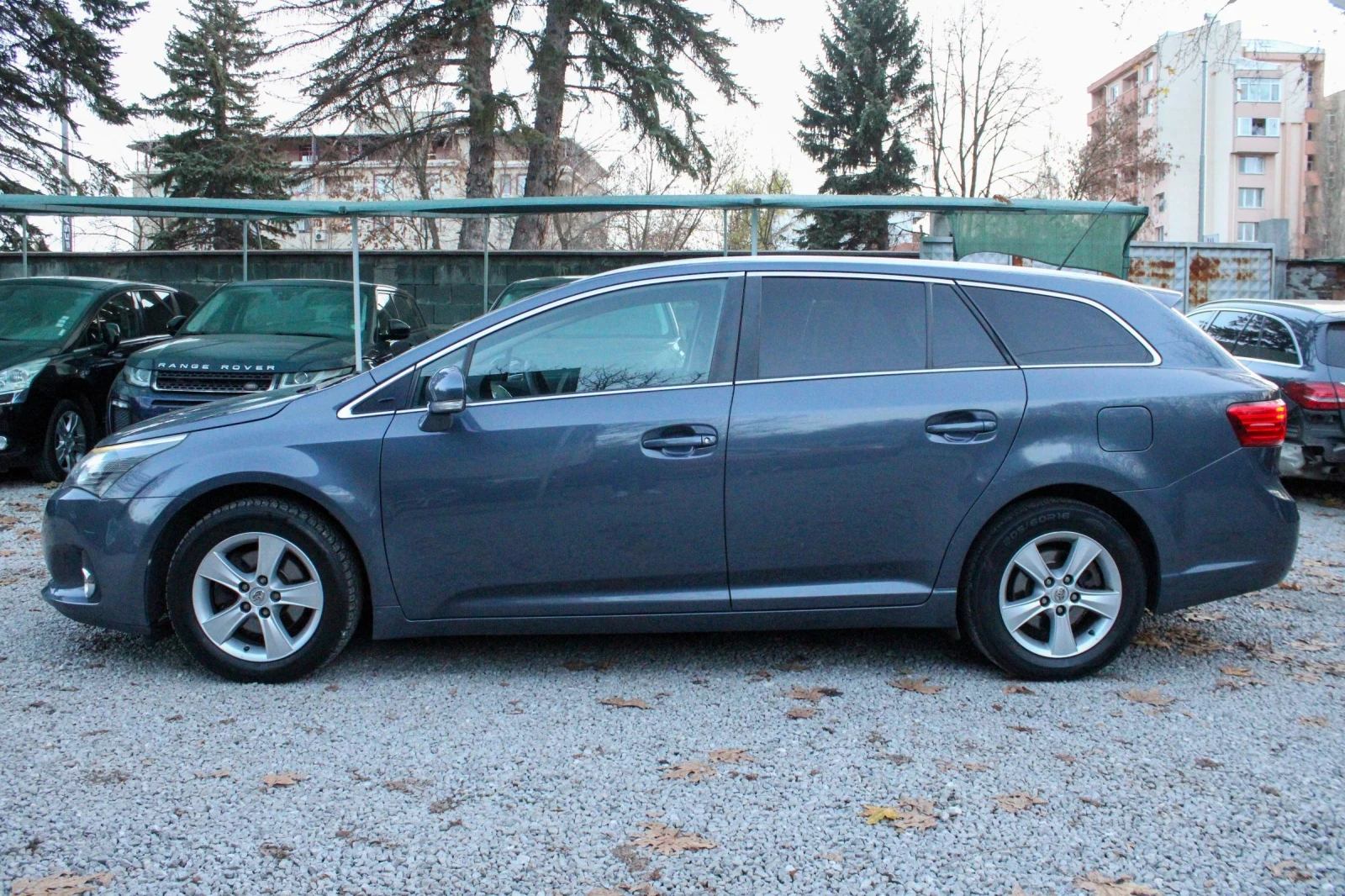 Toyota Avensis 2.0 D4D ADVANCE - изображение 2