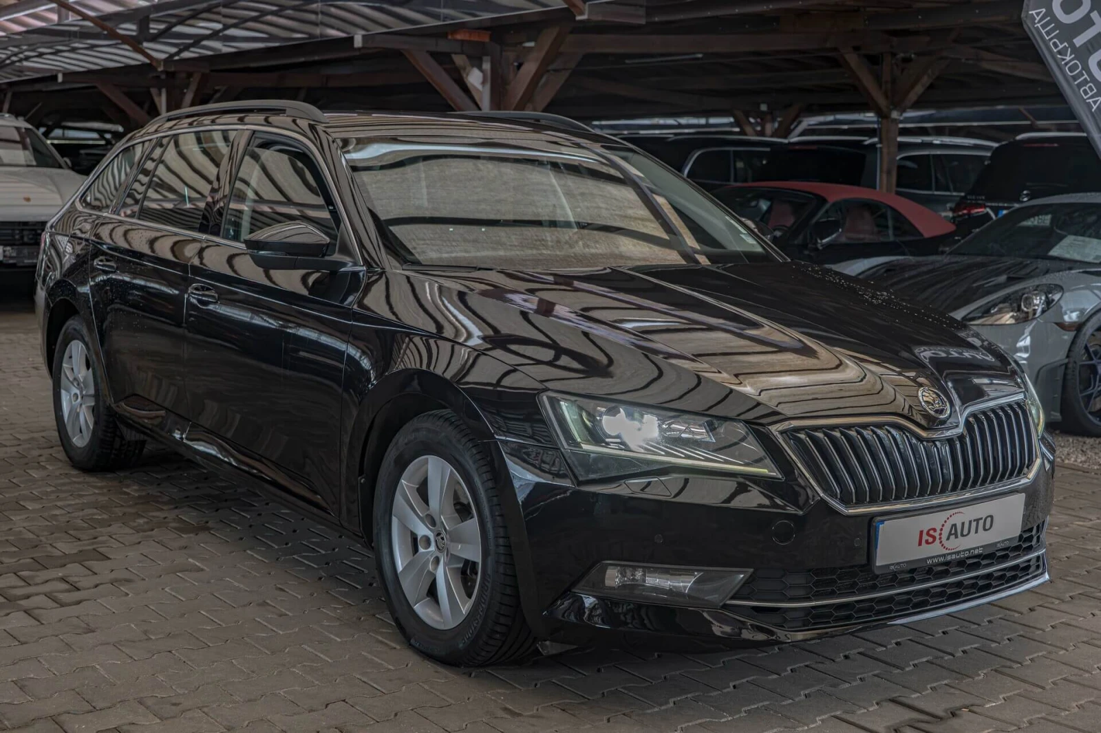 Skoda Superb 2.0TDI/DSG/ParkPilot/4x4/AirCare/Подгрев - изображение 2