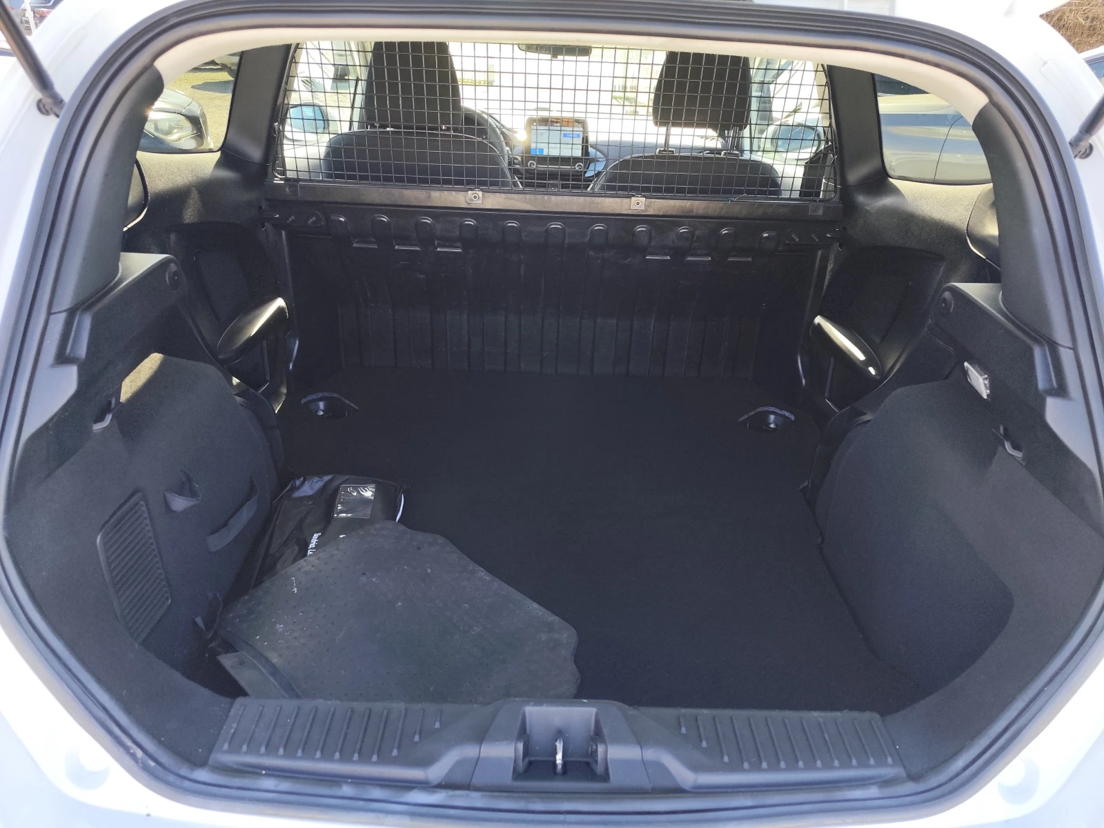 Ford Fiesta 1.5DCi* EURO6D* KLIMA* N1* , снимка 11 - Автомобили и джипове - 53770767