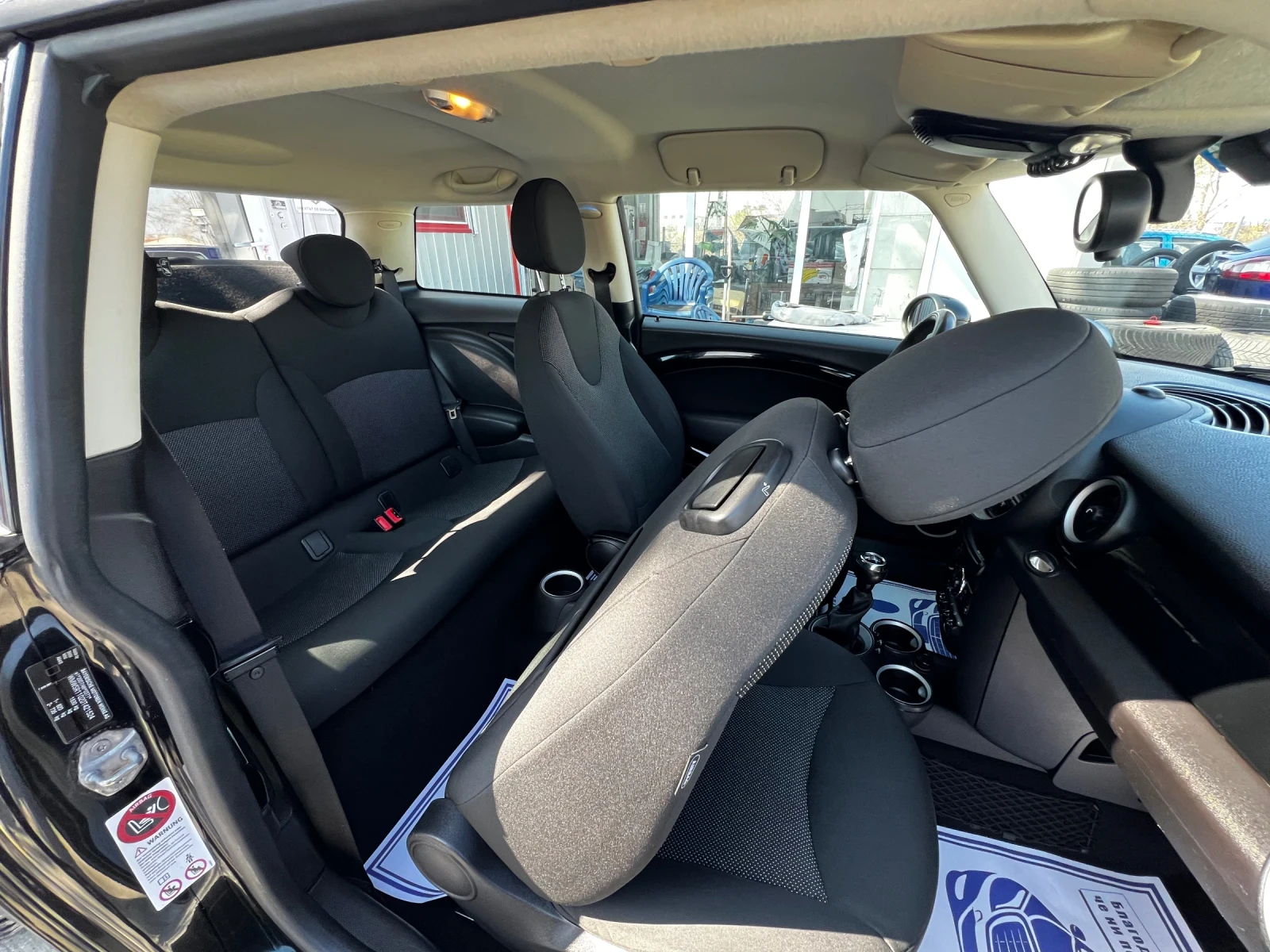 Mini Cooper 1.6i 153000km EURO-5 75PS., снимка 12 - Автомобили и джипове - 53845405