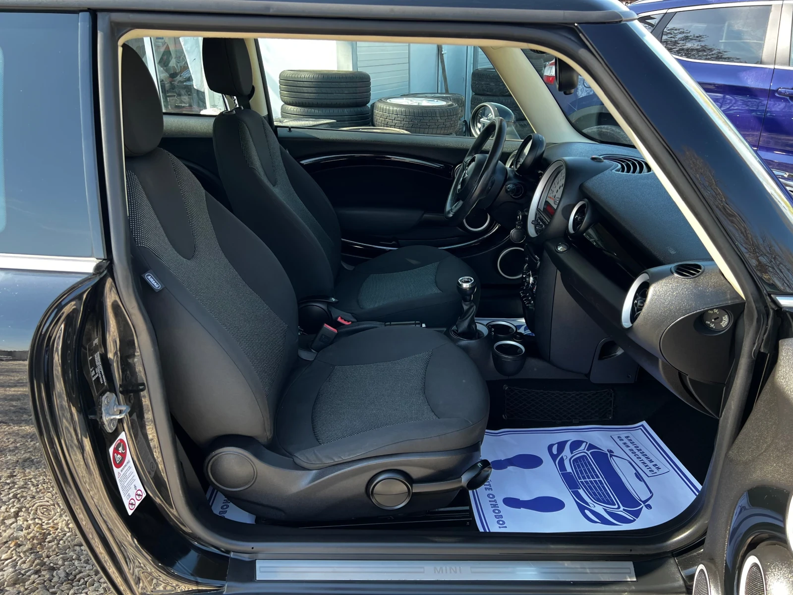 Mini Cooper 1.6i 153000km EURO-5 75PS., снимка 11 - Автомобили и джипове - 53845405