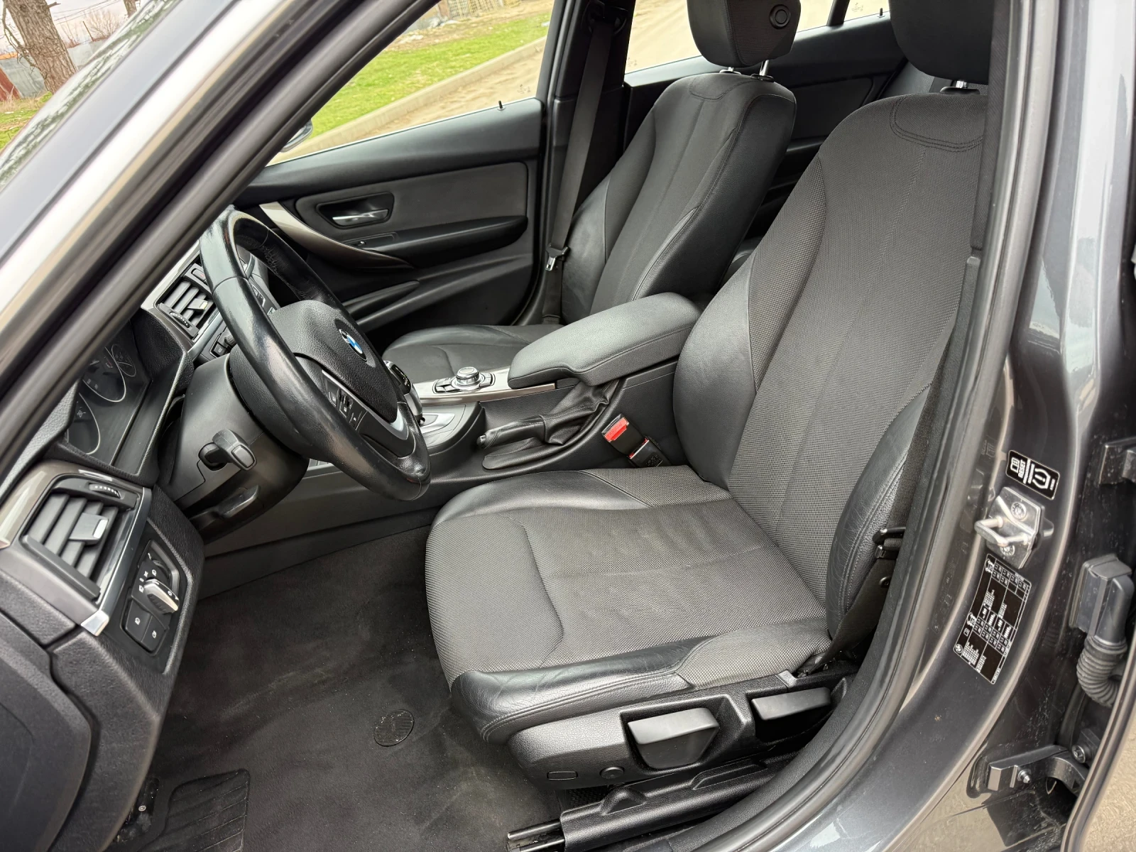 BMW 318 2.0d modern line , снимка 9 - Автомобили и джипове - 54270755