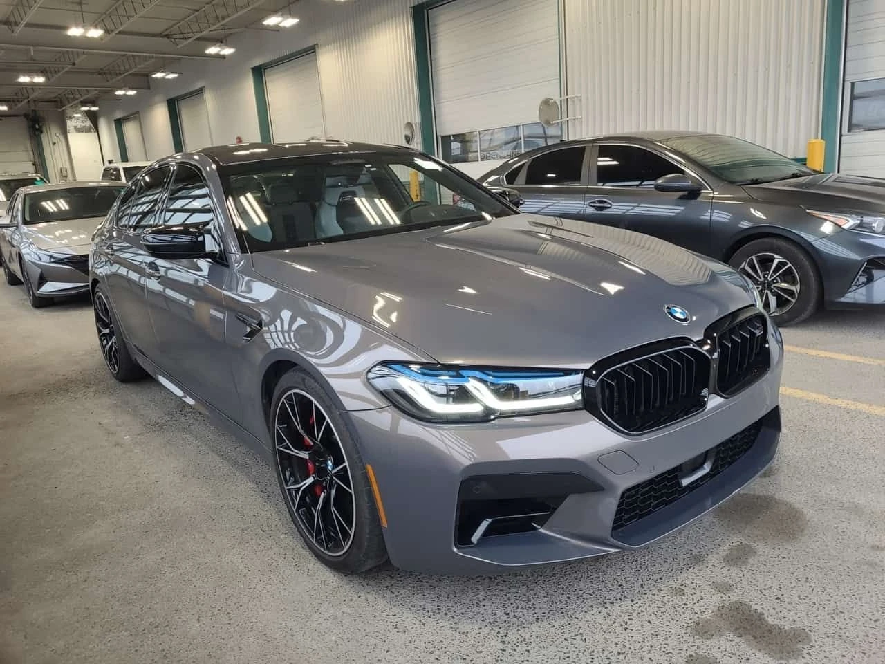 BMW M5 * COMPETITION * АВТОКРЕДИТ БЕЗ ПЪРВОНАЧАЛНА ВНОСКА, снимка 2 - Автомобили и джипове - 54676296