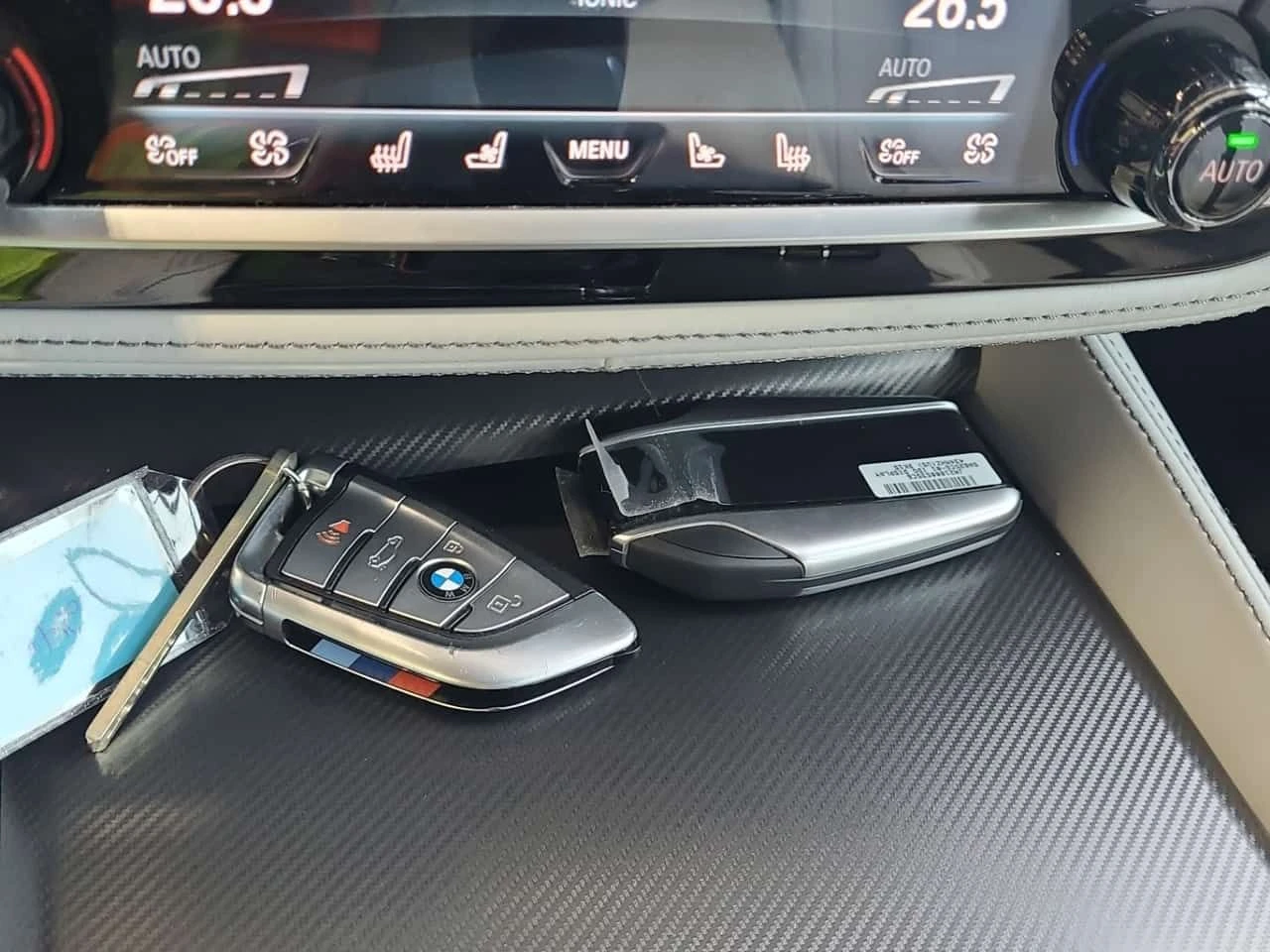 BMW M5 * COMPETITION * АВТОКРЕДИТ БЕЗ ПЪРВОНАЧАЛНА ВНОСКА, снимка 14 - Автомобили и джипове - 54676296