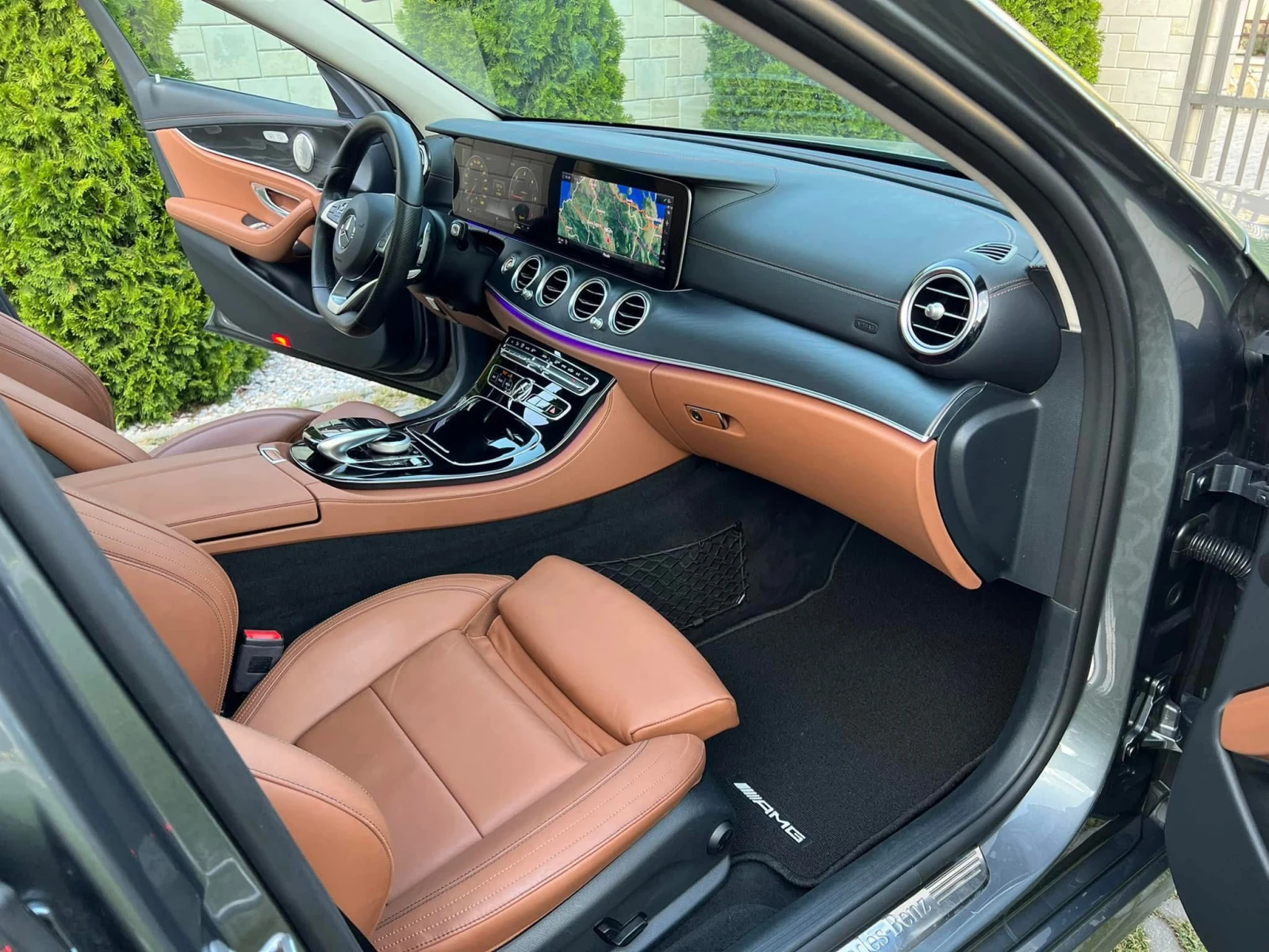 Mercedes-Benz E 220, снимка 9 - Автомобили и джипове - 54753794