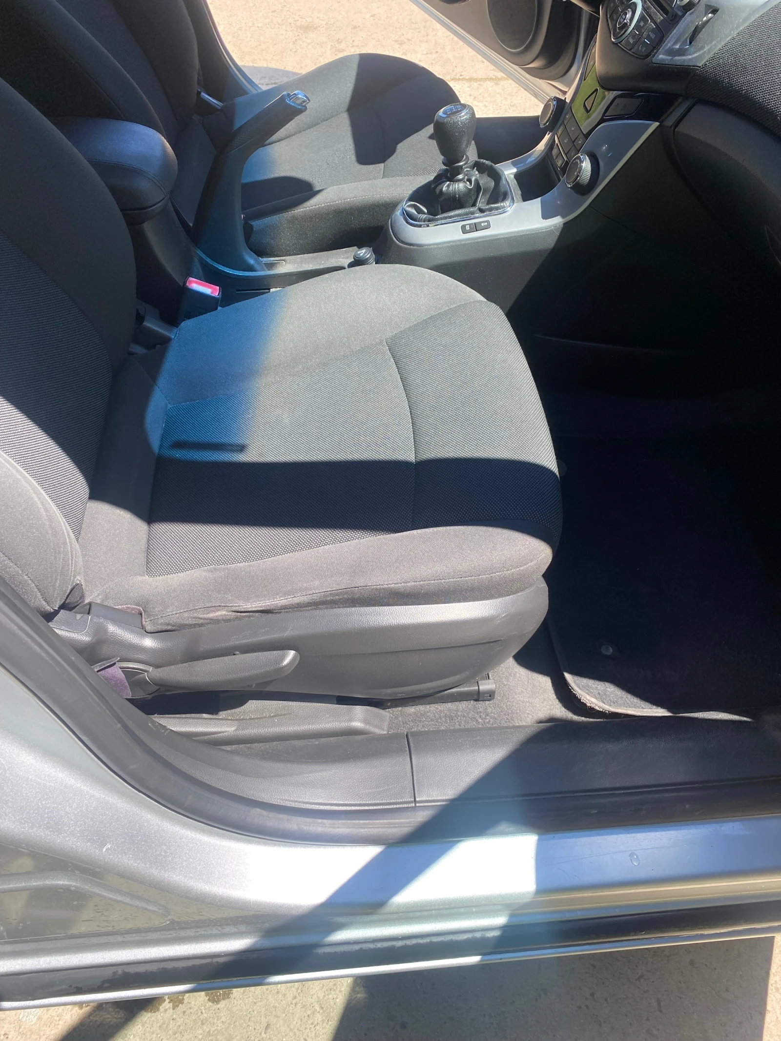 Chevrolet Cruze, снимка 11 - Автомобили и джипове - 55048005