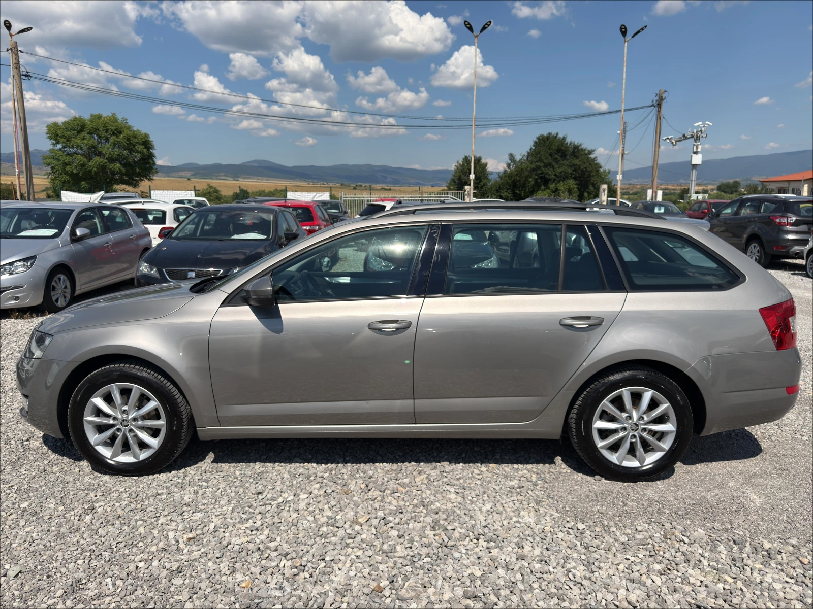 Skoda Octavia 1.6TDI 4x4 / Panorama / ������ �� / 1 ���������� | Mobile.bg � ����������� 4