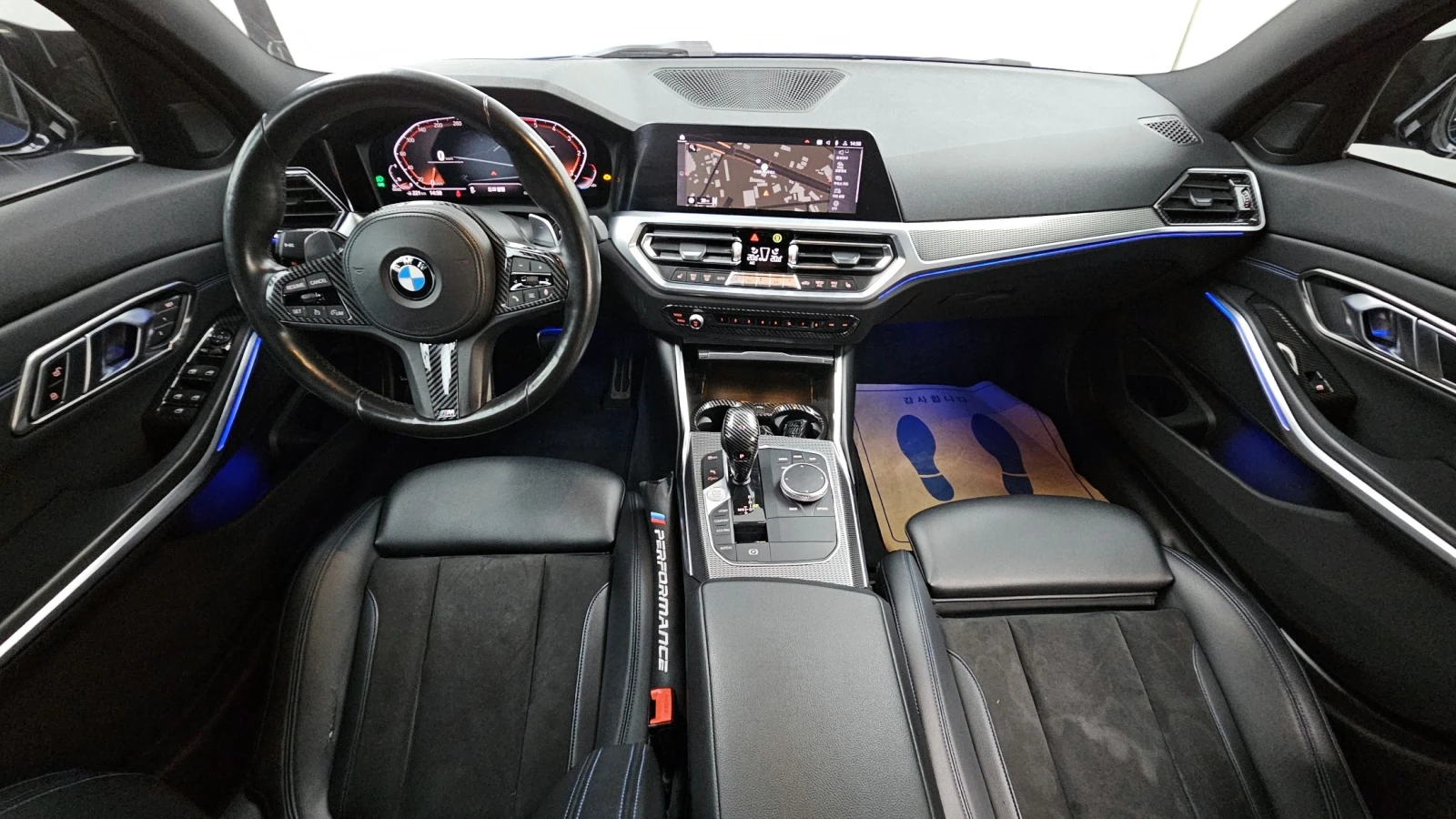 BMW 320 320d M Sport | HUD | MEMORY | Панорама, снимка 6 - Автомобили и джипове - 55430415